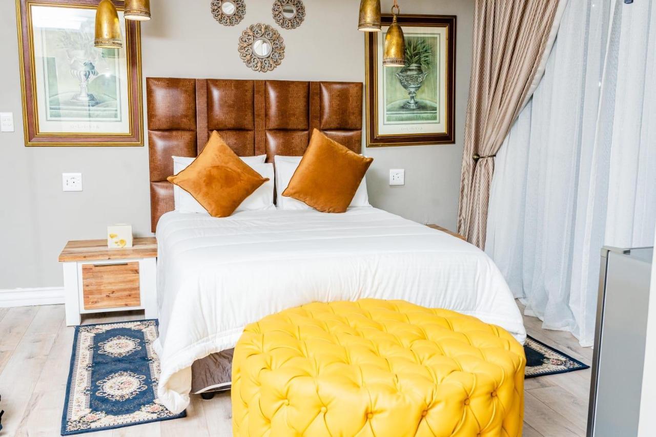 Hotel Re-Union Vacations Hartbeespoort Esterno foto