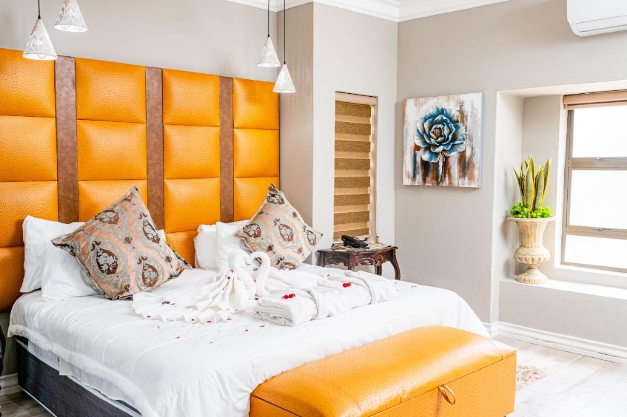 Hotel Re-Union Vacations Hartbeespoort Esterno foto