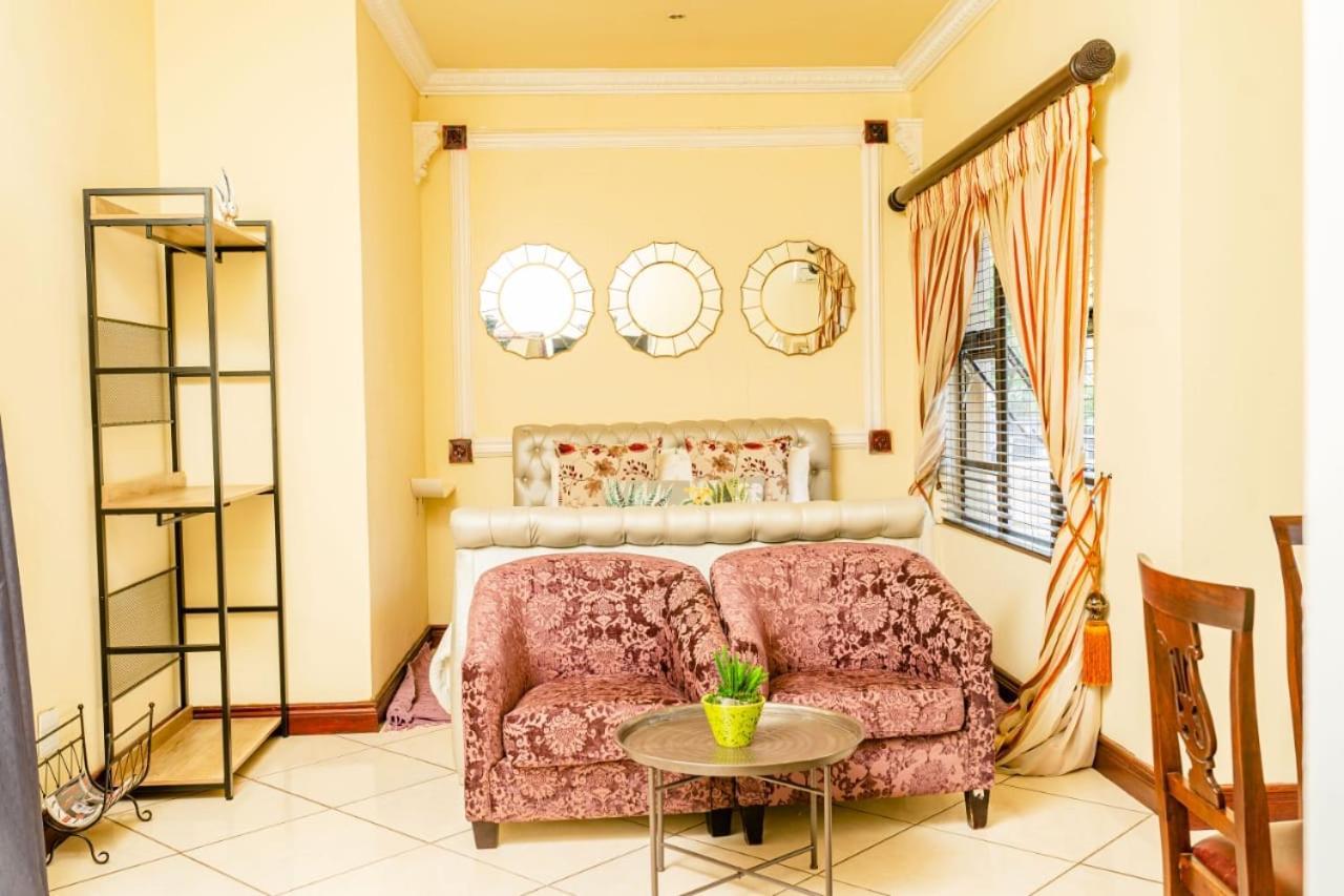 Hotel Re-Union Vacations Hartbeespoort Esterno foto