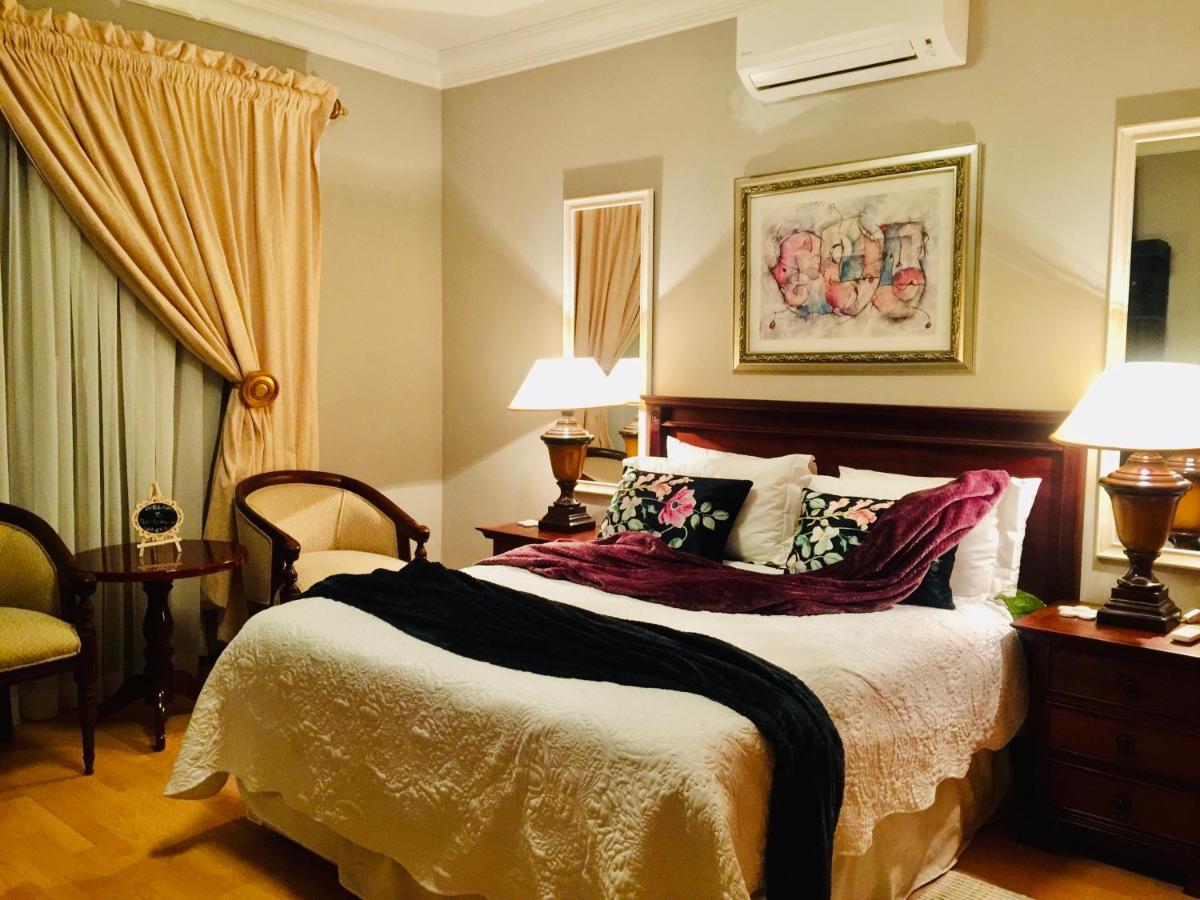 Hotel Re-Union Vacations Hartbeespoort Esterno foto